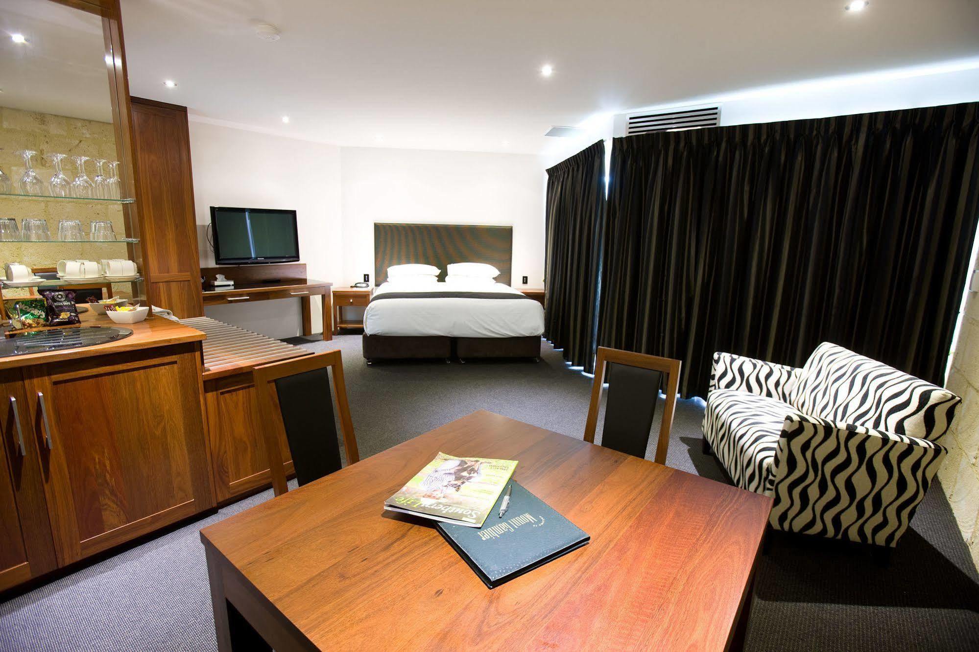 The Commodore Mount Gambier Bagian luar foto